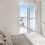 Casa Danesa, With Heated Pool, Gym And Restaurant * Marbella